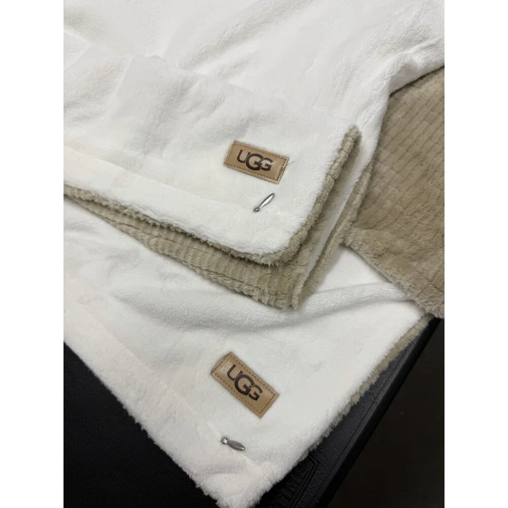 UGG Brody King Reversible 5 Piece Comforter Set Thermal Birch